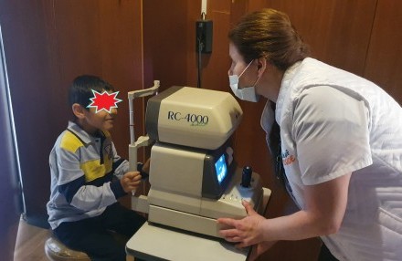 БОРИКА осигури офталмологично лечение на 15 деца и младежи, лишени от родителски грижи, настанени в центрове от семеен тип 